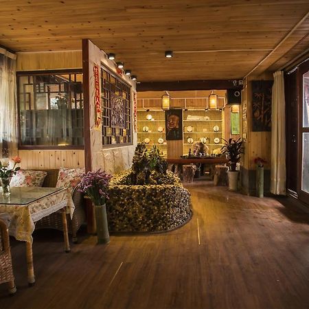 ホテルSecret Garden 麗江市 エクステリア 写真