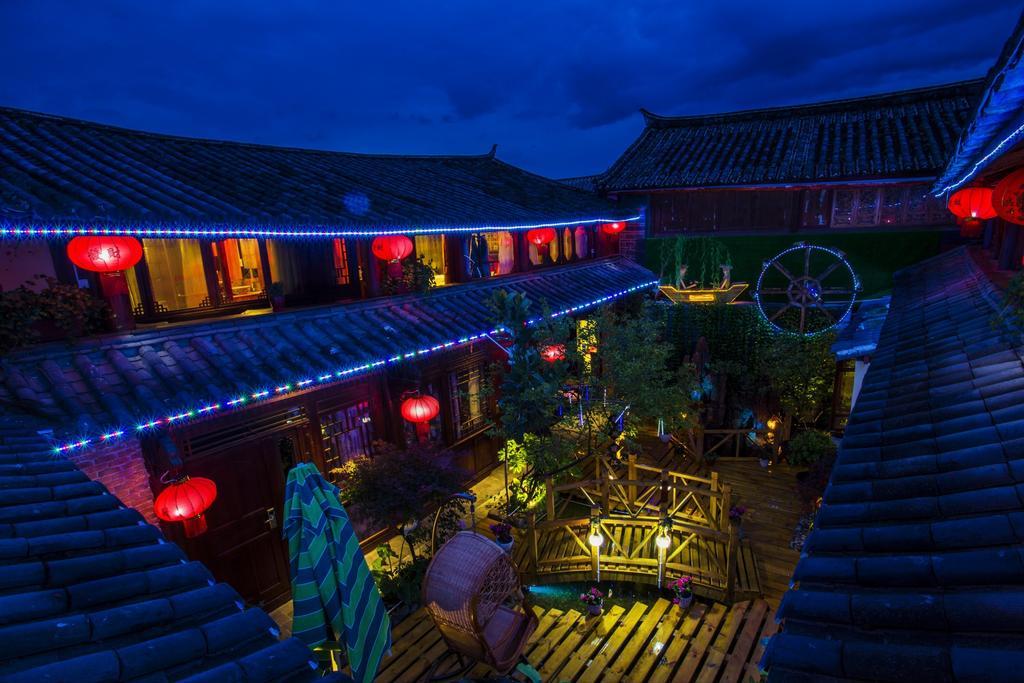 ホテルSecret Garden 麗江市 エクステリア 写真