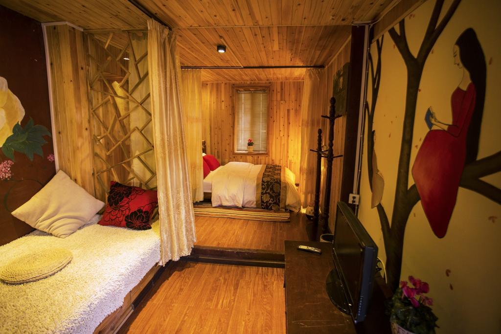 ホテルSecret Garden 麗江市 部屋 写真
