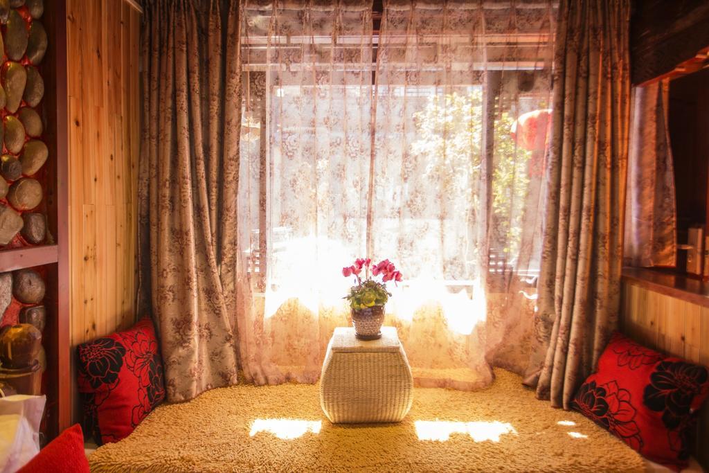 ホテルSecret Garden 麗江市 部屋 写真