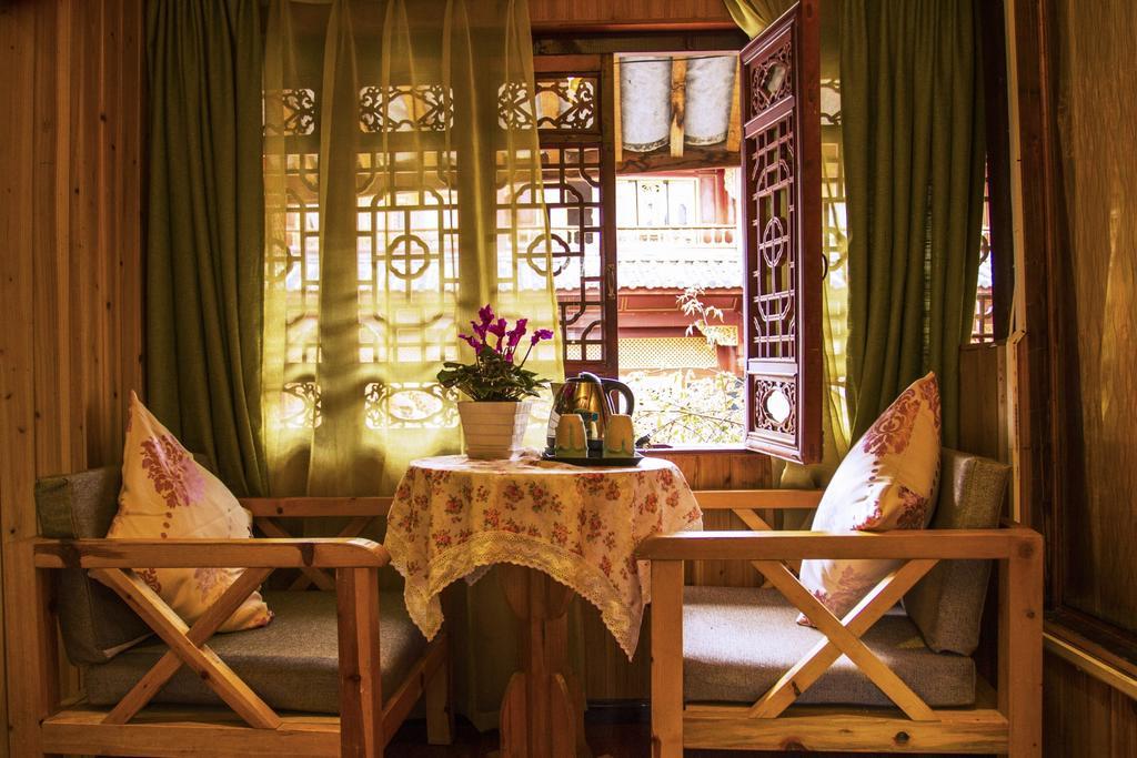 ホテルSecret Garden 麗江市 部屋 写真