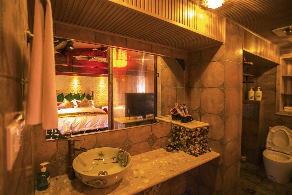ホテルSecret Garden 麗江市 部屋 写真